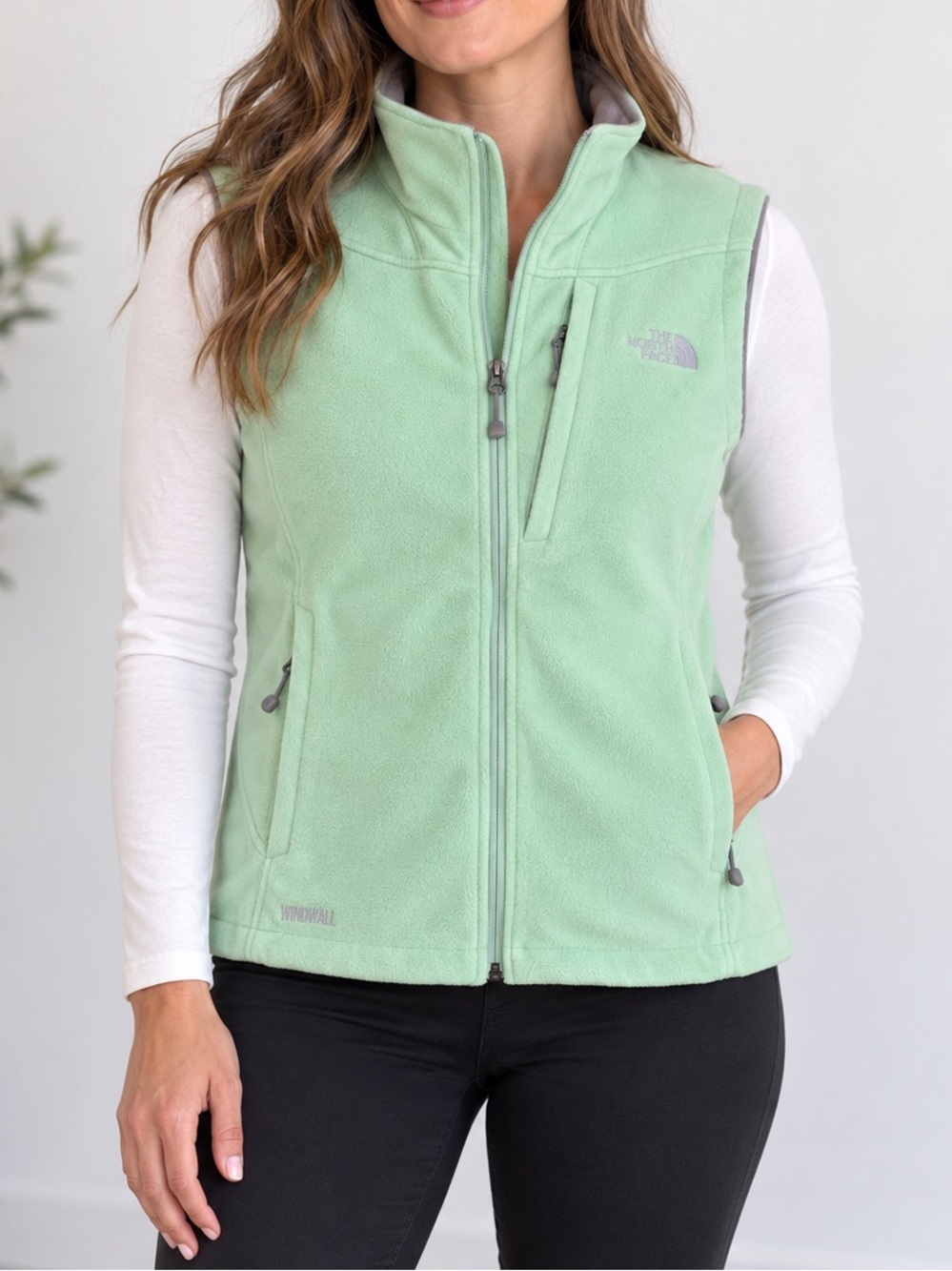 The North Face WindWall Fleece Vest Women’s Size Large Mint Green Full Zip